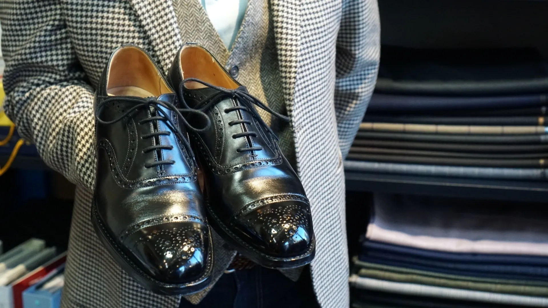 靴磨きイベントを開催~お客様の装い向上~